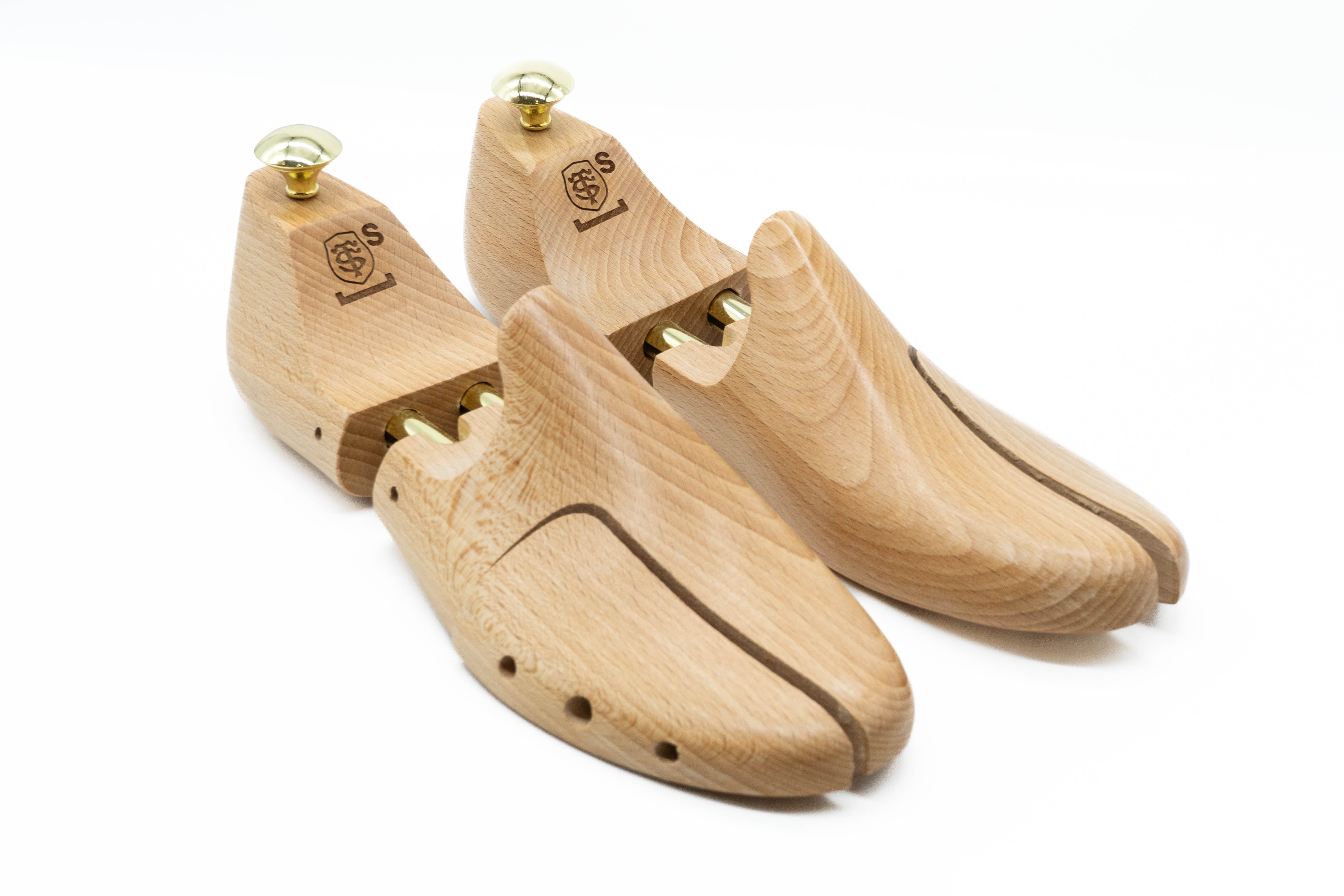 Shoe trees