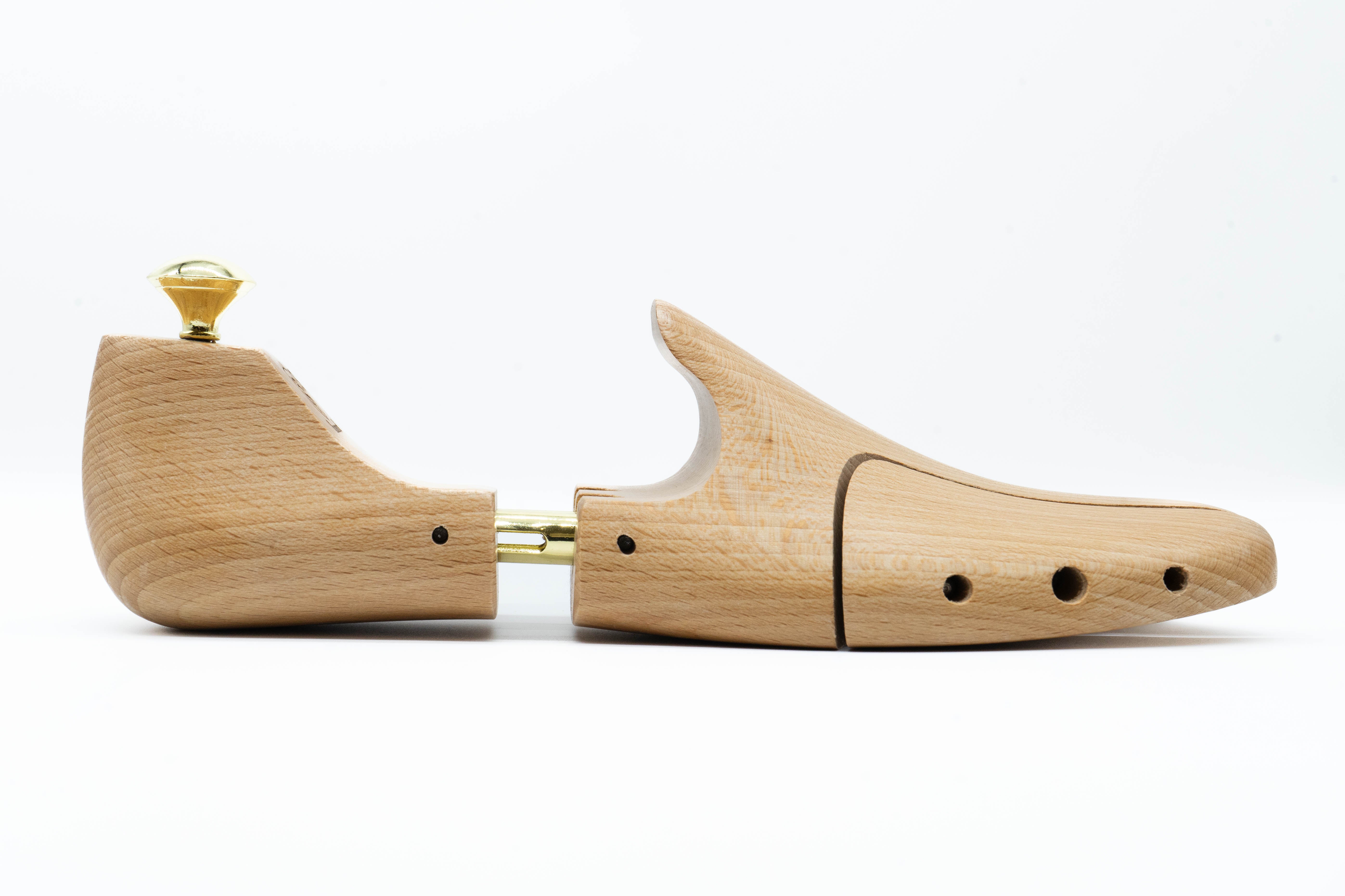 Shoe trees